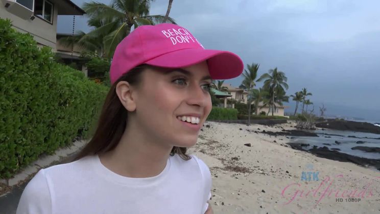 Jill is back in Hawaii with you!